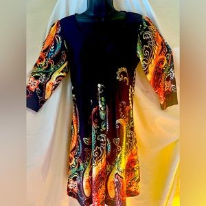 Jazzy, looking 60's-70's silky three-quarter sleeve dress